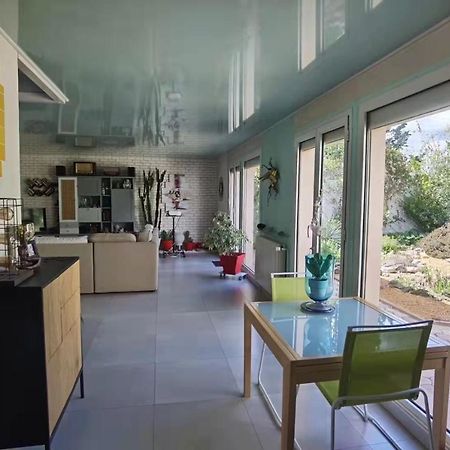 La Vie Est Belle, Chambre Privee Dans Une Villa Trets Buitenkant foto