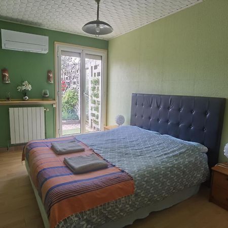 La Vie Est Belle, Chambre Privee Dans Une Villa Trets Buitenkant foto