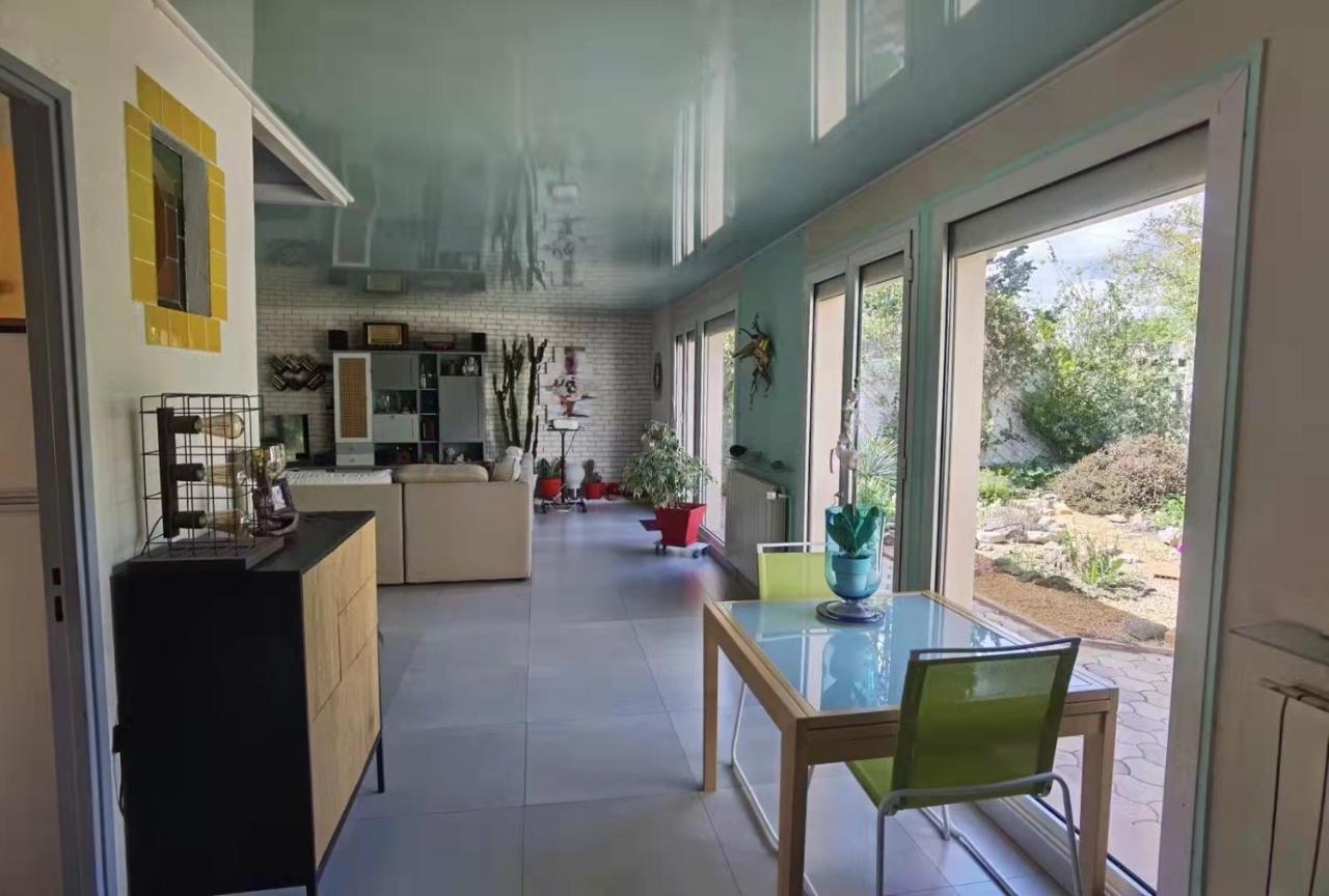 La Vie Est Belle, Chambre Privee Dans Une Villa Trets Buitenkant foto